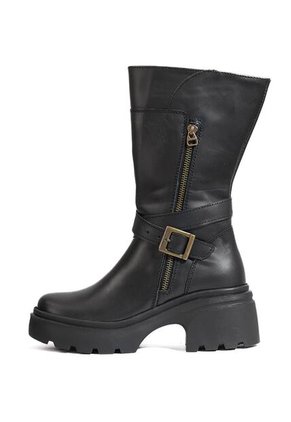 Bota En Cuero Mujer Café Ocai Jessie