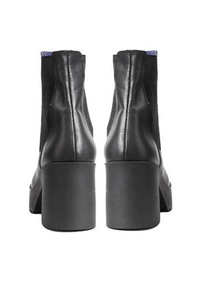 Bota En Cuero Mujer Negro Ocai Chelsea