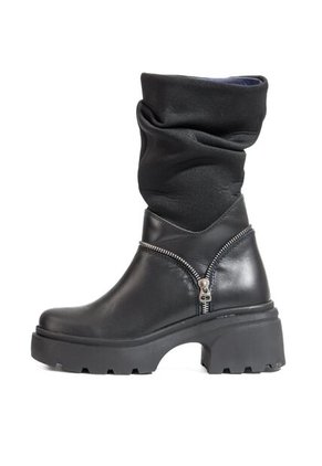 Bota Mujer Negro Ocai Montana