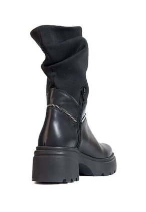 Bota Mujer Negro Ocai Montana