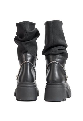 Bota Mujer Negro Ocai Montana