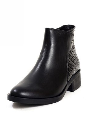 Botín Cuero Mujer Negro Ocai Emilia 001