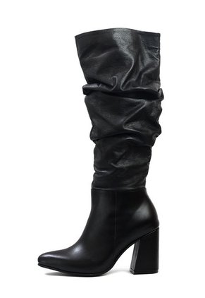 Botas Cuero Mujer Negro Ocai Helen 001