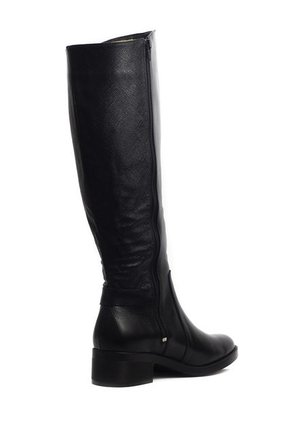 Bota Mujer Cuero Negro Ocai Lore 001