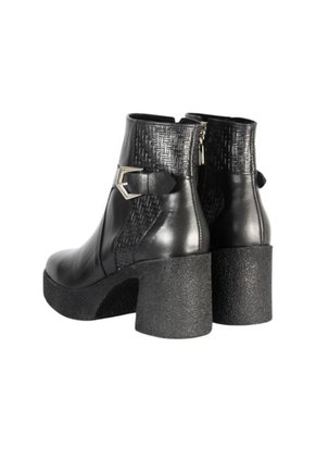Botines Cuero Mujer Negro Ocai Zaira 001