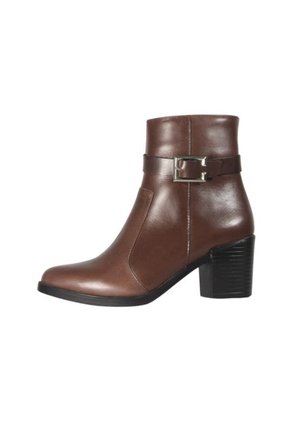 Botines Cuero Mujer Miel Ocai Dalia 001