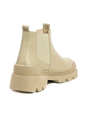 Botas Mujer Beige Ocai Dafne 001