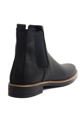 Botín Caballero Negro Ocai 418