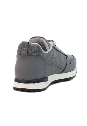 Tenis Cuero Hombre Ocai Iván 001 Gris