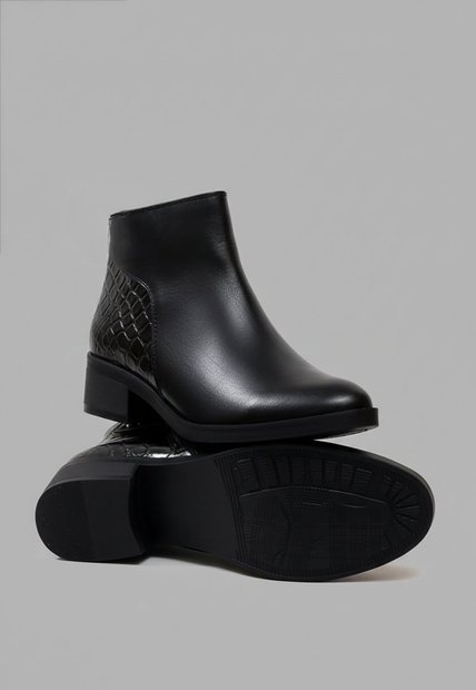 Bota Cuero Mujer Negro Ocai Luxe