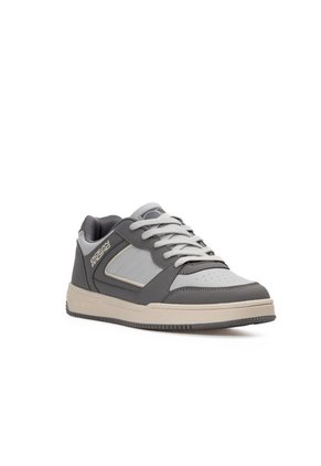 TENIS OP HOMBRE METRO-H7 Talla 9