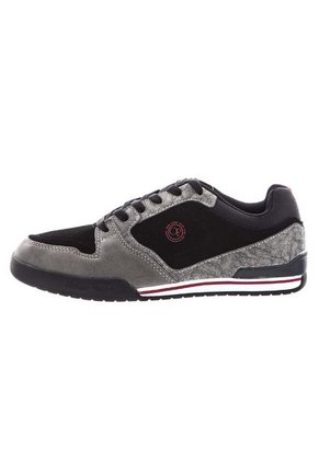 Skate Ocean Pacific Negro-Gris