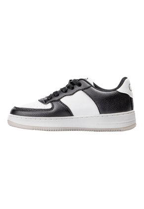 TENIS OP JUNIOR NINO BAQUILIO-J46 Talla 5