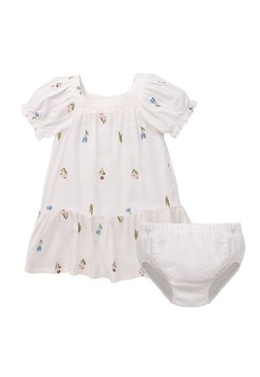 Conjunto Corto Gris  OFFCORSS