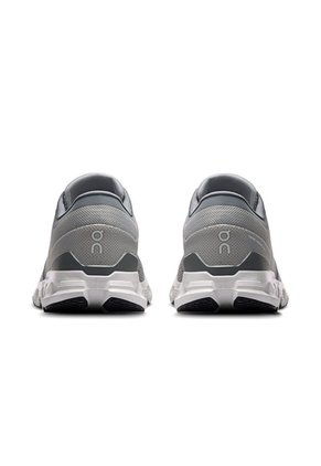 Tenis On Cloud X 4 Hombre-Gris