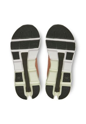 Tenis On Cloudflyer 4 Mujer SP-71.98669 W 5 Rosado