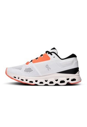 Tenis On Cloudstratus 3 Mujer 3WD30120248 W 9.5 Blanco