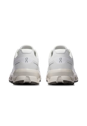 Tenis On Cloudvista 2 Waterproof Hombre-Beige