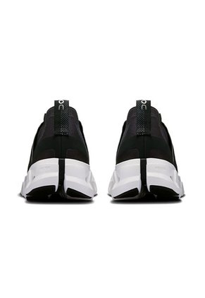 Tenis On Para Mujer Cloudswift 4 3WF10110299-7 Negro