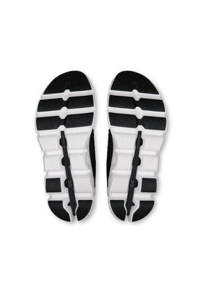 Tenis On Para Mujer Cloudswift 4 3WF10110299-7 Negro