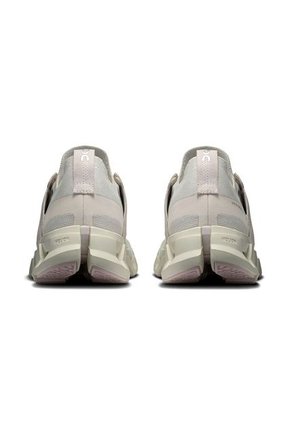Tenis On Para Mujer Cloudswift 4 3WF10113219-6.5 Blanco