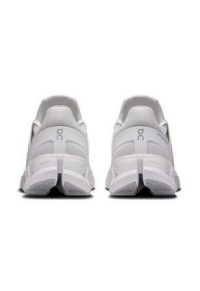 Tenis On Para Mujer Cloudswift 4 Ad 3WF10451200-7.5 Blanco