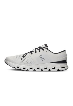 Tenis On Cloud X 4 Hombre-Beige