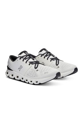 Tenis On Cloud X 4 Hombre-Beige