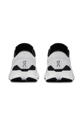 Tenis On Cloud X 4 Hombre-Beige