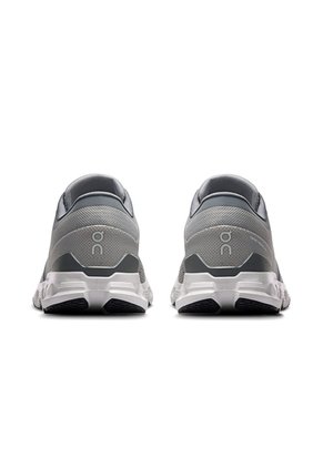 Tenis On Cloud X 4 Hombre-Gris