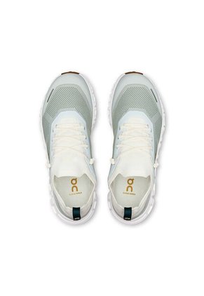Tenis On De Mujer Cloud 6 Versa 3WF10034119-8 Gris