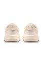Tenis On De Mujer The Roger Clubhouse Ace 3WF30583387-6 Beige de ON RUNNING