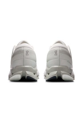 Tenis On Cloudsurfer 2 Hombre-Gris