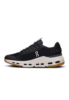 Tenis On Cloudnova Form 2 Hombre 3ME30151430-11  Negro 