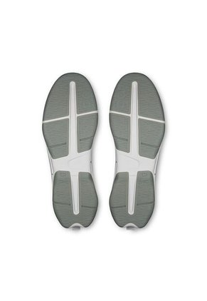 Tenis On De Mujer Cloudnova Moon X Zendaya Y Law Roach 3WG10743290-7 Gris