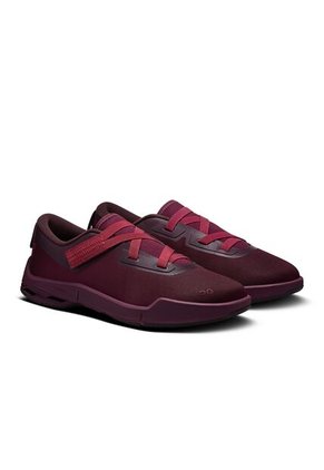 Tenis On De Mujer Cloudnova Moon X Zendaya Y Law Roach 3WG10745463-9 Vinotinto