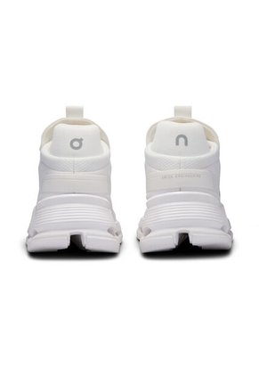 Tenis On Cloudnova 2 Mujer 3WE30220108 Blanco