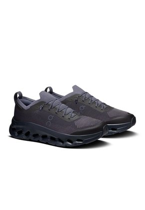 Tenis On De Hombre Cloudtilt Moon X Zendaya Y Law Roach 3MF30674717-10.5 Negro