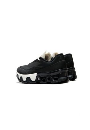 Tenis On De Hombre Cloudmonster Hyper Paf 3MF30931043-9 Negro