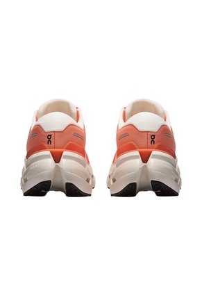 Tenis On De Mujer Cloudrunner 3 3WG10054728-7.5 Naranja