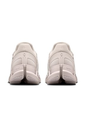 Tenis On Para Mujer Cloudswift 4 Ad 3WF10451485-9 Beige