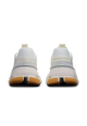 Tenis On Cloudnova Form 2 Mujer 3WE30170924-6  Blanco 