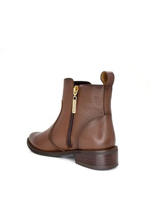 BOTIN COÑAG OPPOSITE LUCERO