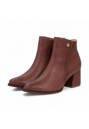 BOTIN COÑAG OPPOSITE ORIA