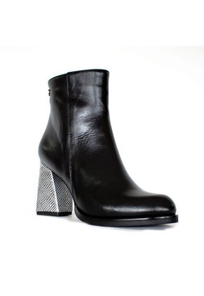 BOTIN NEGRO OPPOSITE SERAJ