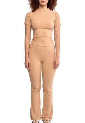Conjunto Deportivo Mujer Beige Alaia 02