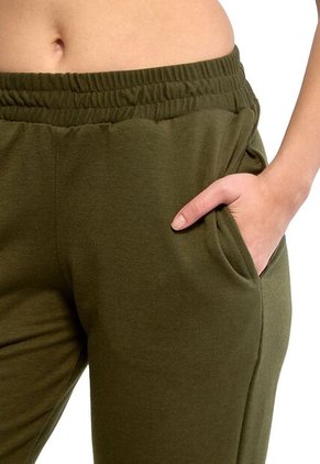 Conjunto Deportivo Mujer Verde Oliva Alaia 01