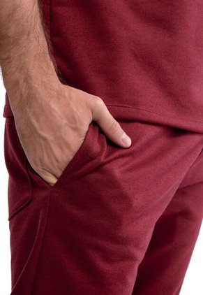 Conjunto Deportivo Hombre Rojo Alaia