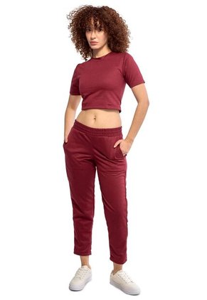 Conjunto Deportivo Mujer Vinotinto Alaia 01
