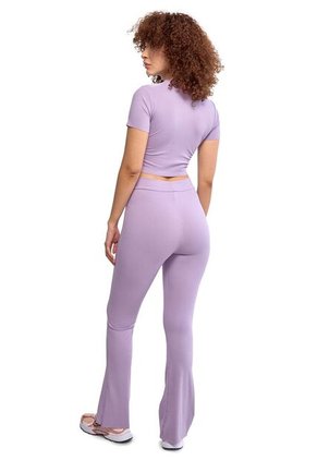 Conjunto Deportivo Mujer Lila Alaia 02